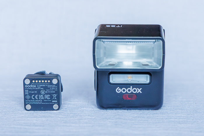 Godox IT32 mit dem abgenommenen X5 TTL Wireless Flash Trigger