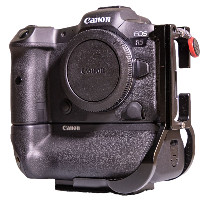 Hier ist der L-Winkel von SunwayFoto angebracht